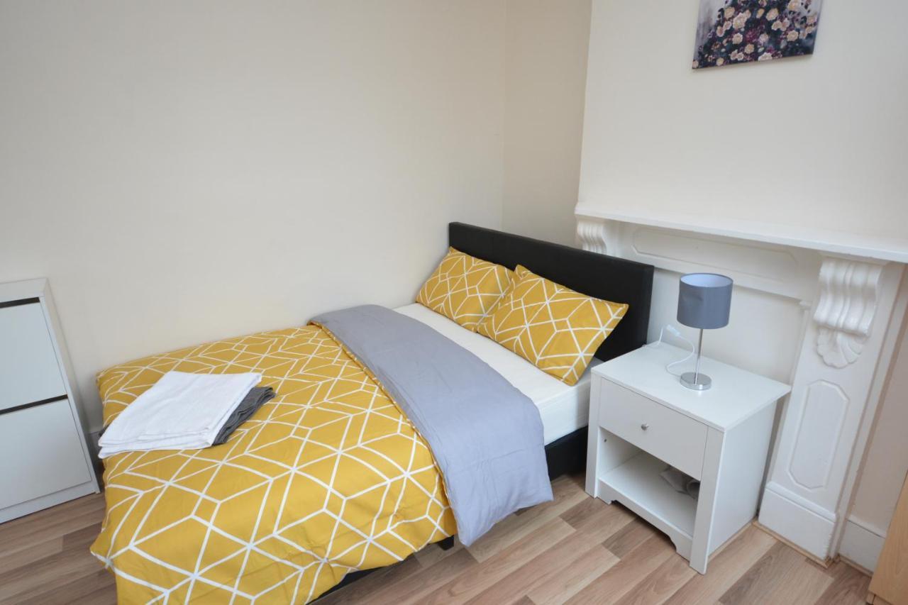 Cheerful 4 Bedroom House In Greater 伦敦 外观 照片